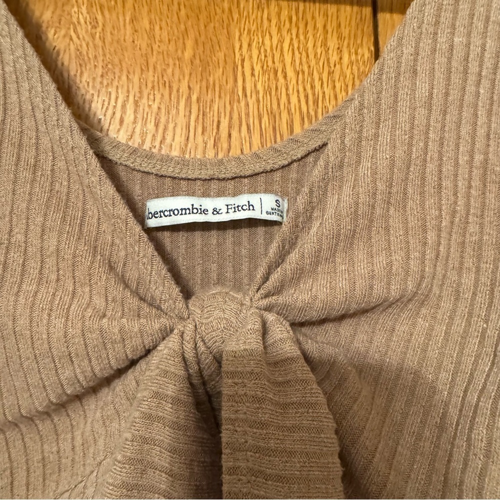 Abercrombie & Fitch Tan Ribbed Tie-Front Crop Top - Picture 3 of 5